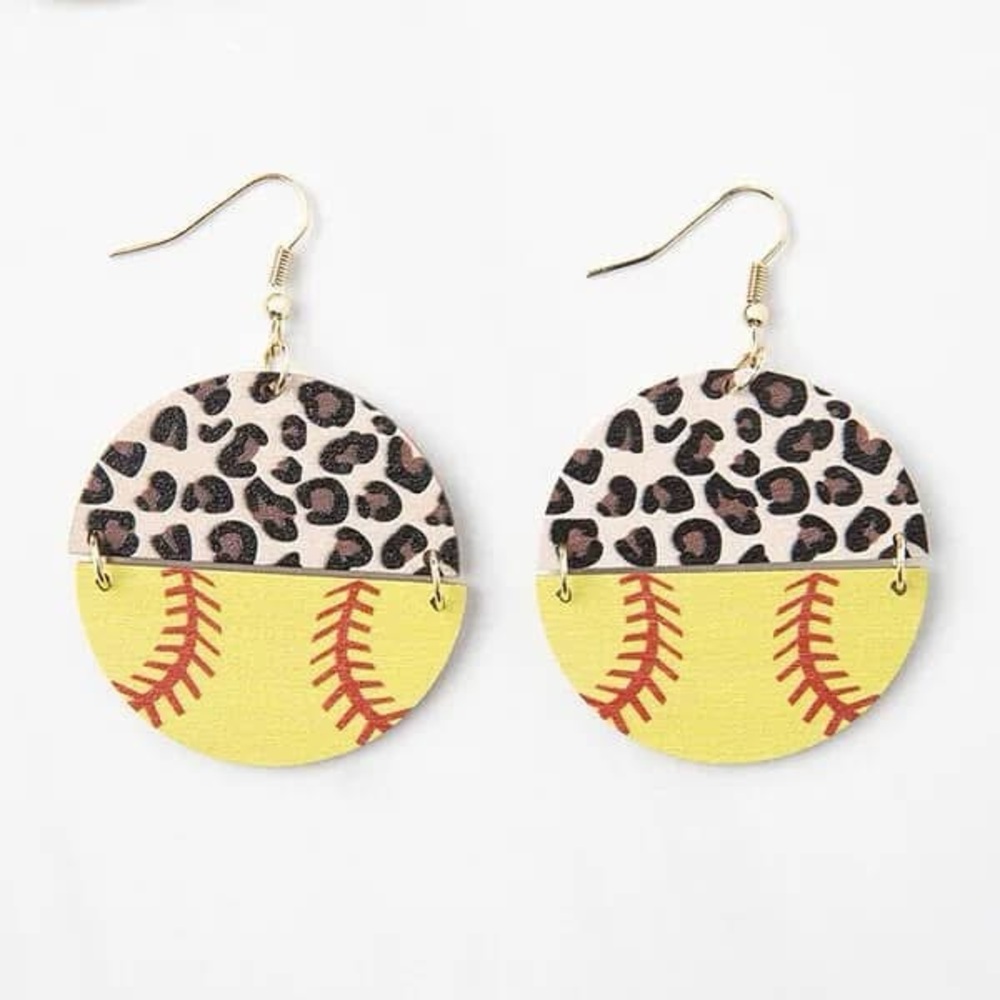 NEW Leopard Softball Earrings 🥎 - Picture 1 of 3